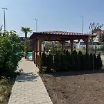 Апартаменти студия магнолия 6, болгария